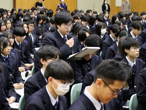 �u�T���̓��v13